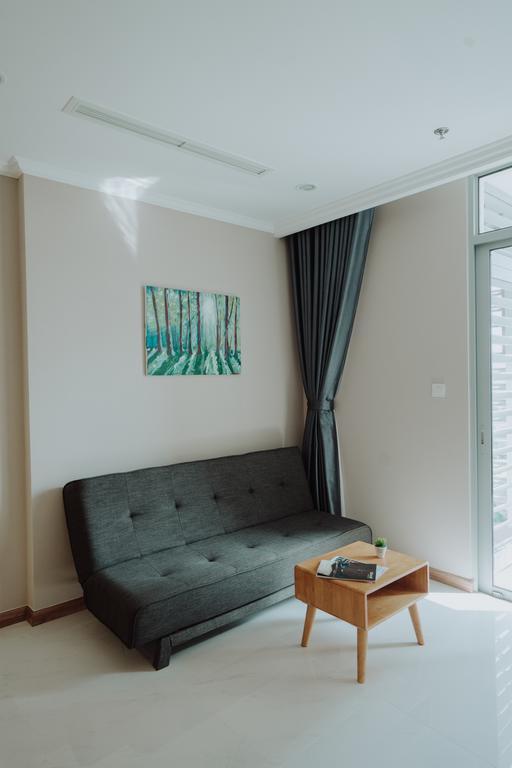 The Berry Vinhomes Luxury Apartments โฮจิมินห์ซิตี้ ภายนอก รูปภาพ