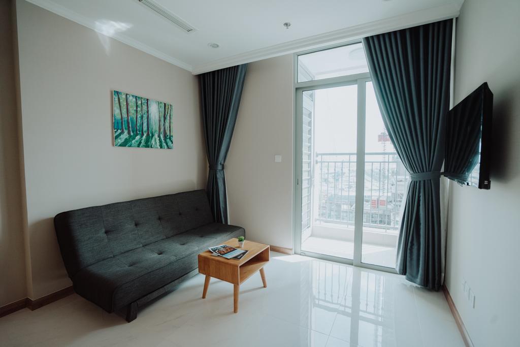The Berry Vinhomes Luxury Apartments โฮจิมินห์ซิตี้ ภายนอก รูปภาพ
