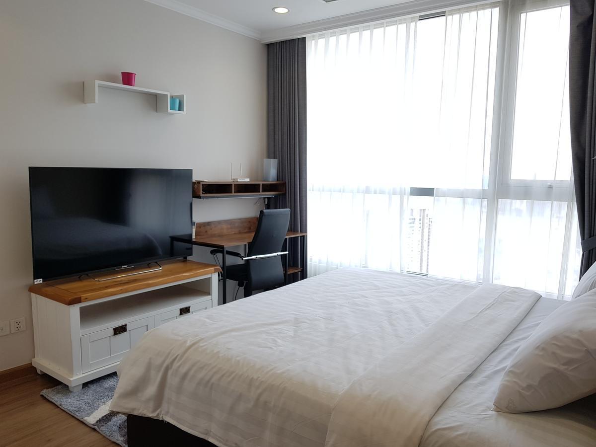 The Berry Vinhomes Luxury Apartments โฮจิมินห์ซิตี้ ภายนอก รูปภาพ