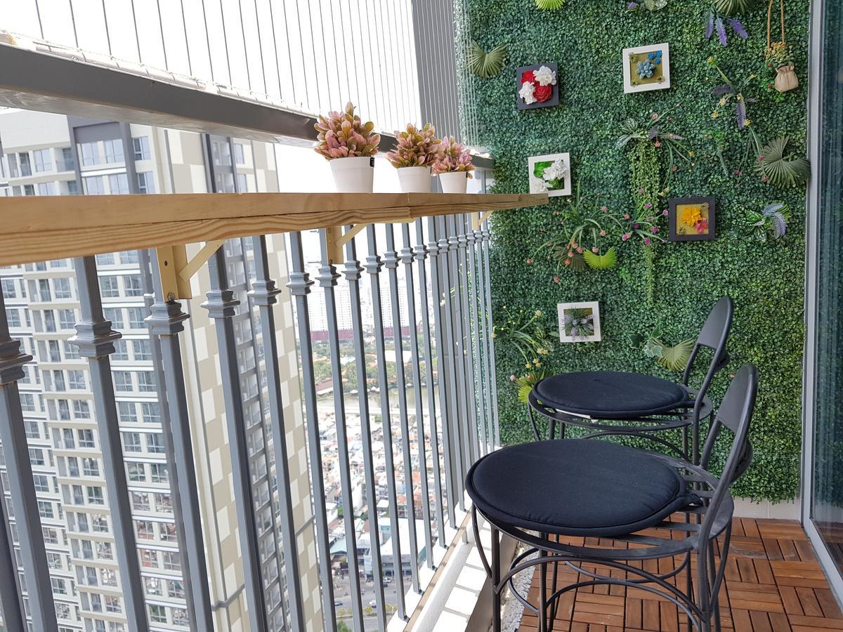 The Berry Vinhomes Luxury Apartments โฮจิมินห์ซิตี้ ภายนอก รูปภาพ