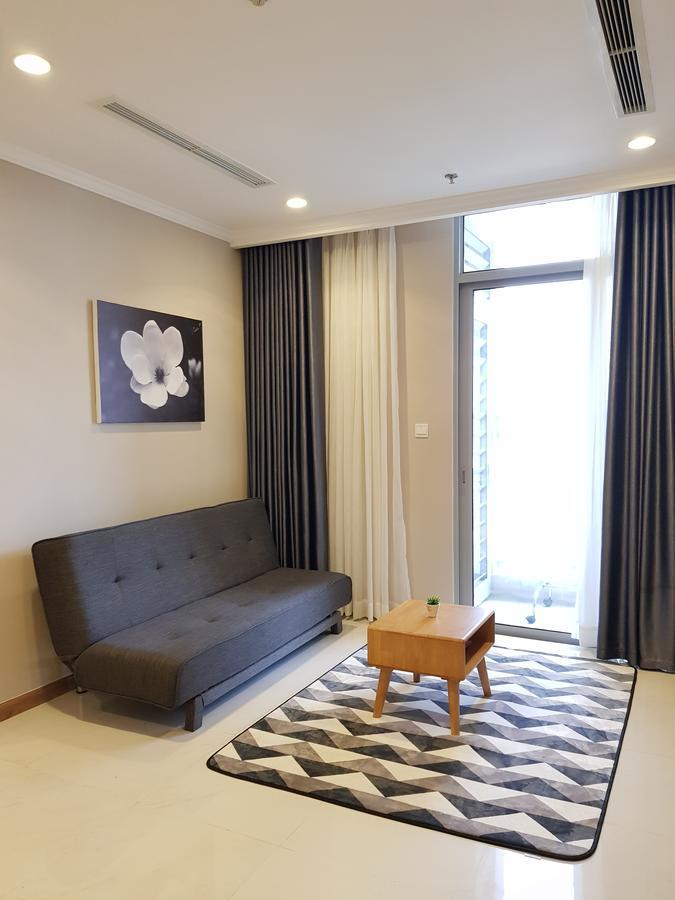 The Berry Vinhomes Luxury Apartments โฮจิมินห์ซิตี้ ภายนอก รูปภาพ