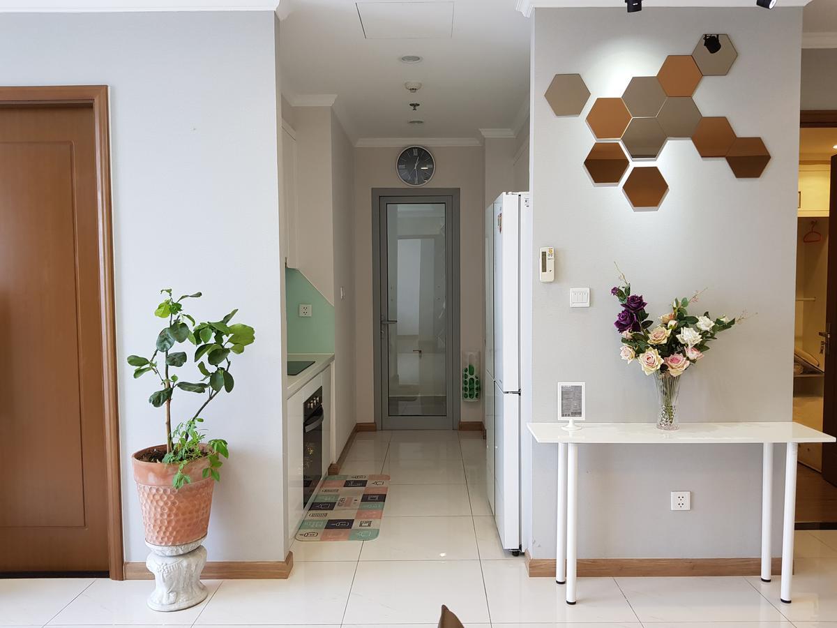The Berry Vinhomes Luxury Apartments โฮจิมินห์ซิตี้ ภายนอก รูปภาพ