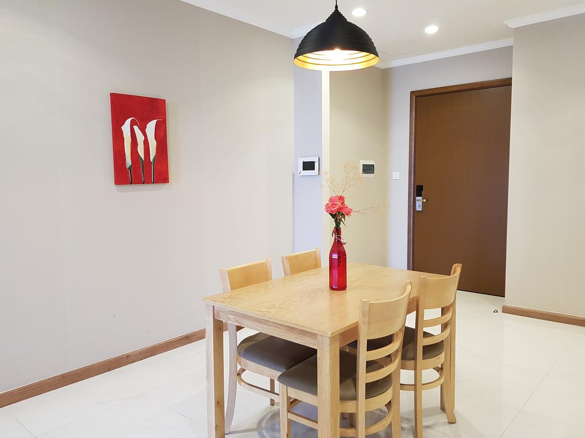 The Berry Vinhomes Luxury Apartments โฮจิมินห์ซิตี้ ภายนอก รูปภาพ