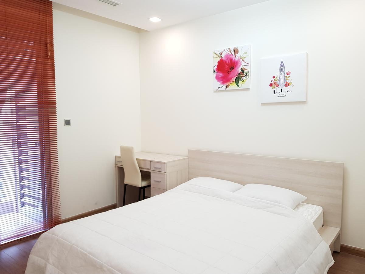 The Berry Vinhomes Luxury Apartments โฮจิมินห์ซิตี้ ภายนอก รูปภาพ