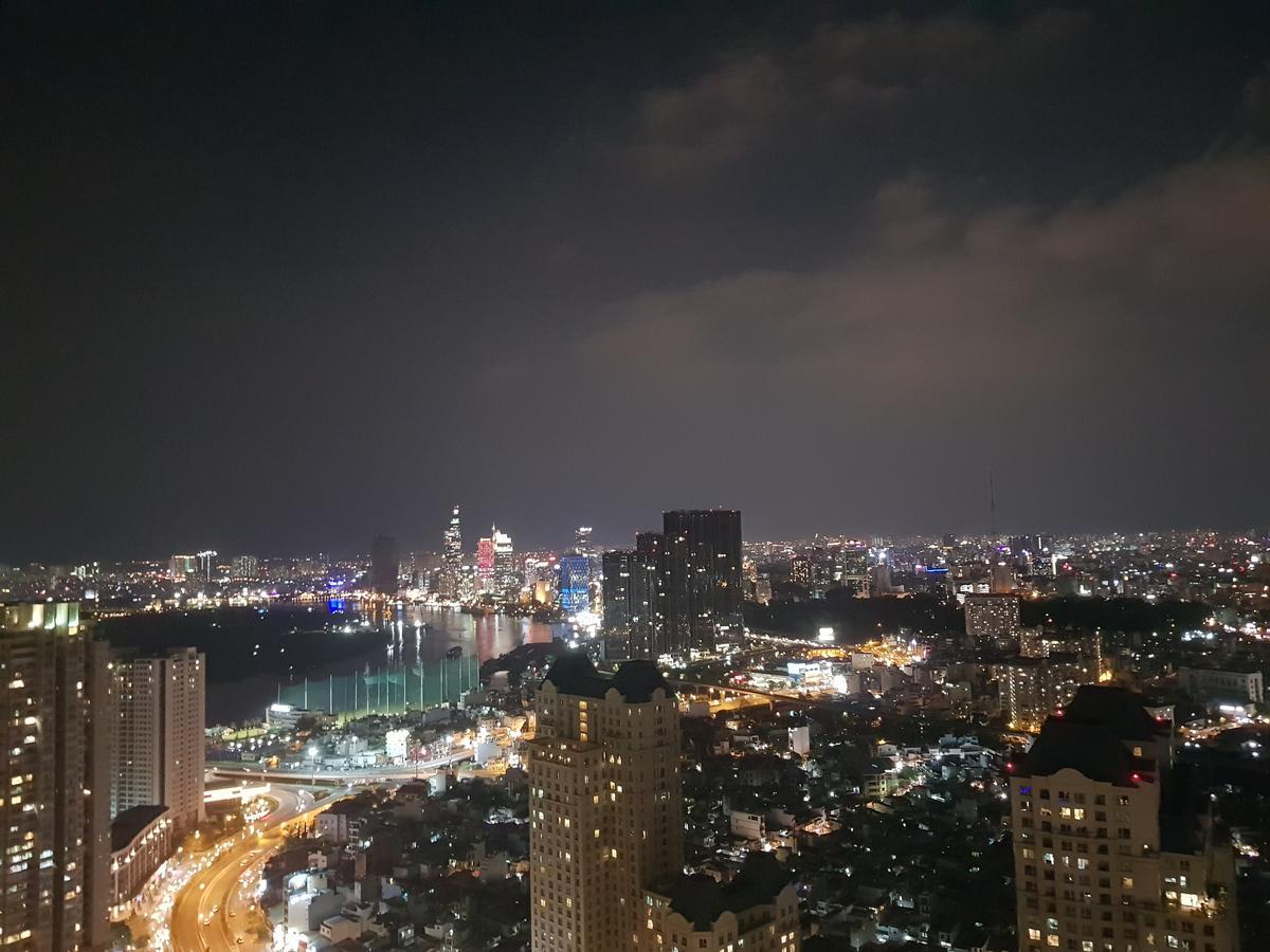 The Berry Vinhomes Luxury Apartments โฮจิมินห์ซิตี้ ภายนอก รูปภาพ